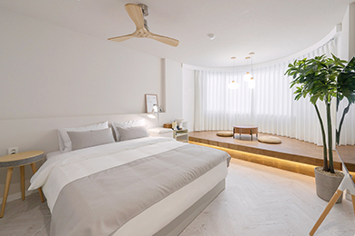 STAY Room02