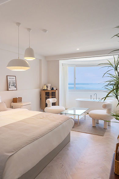 STAY Room05
